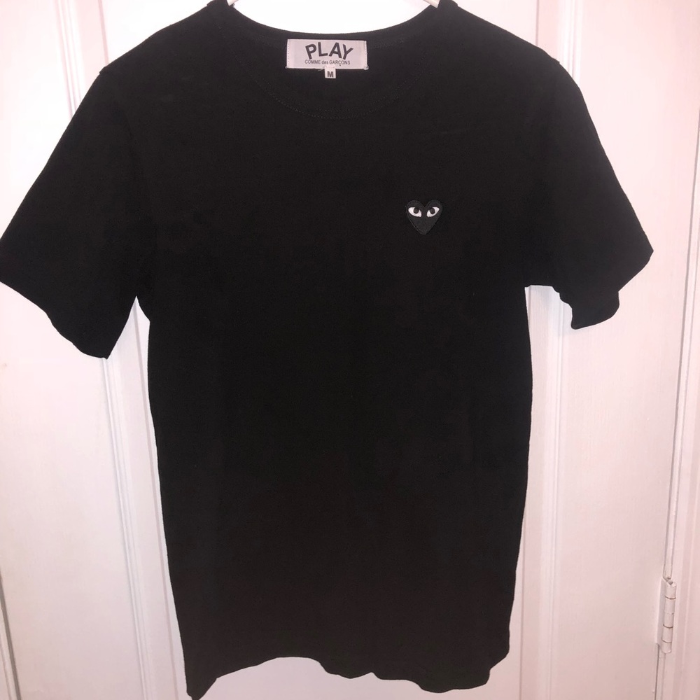 COMME DE GARÇONS BLACK T-SHIRT